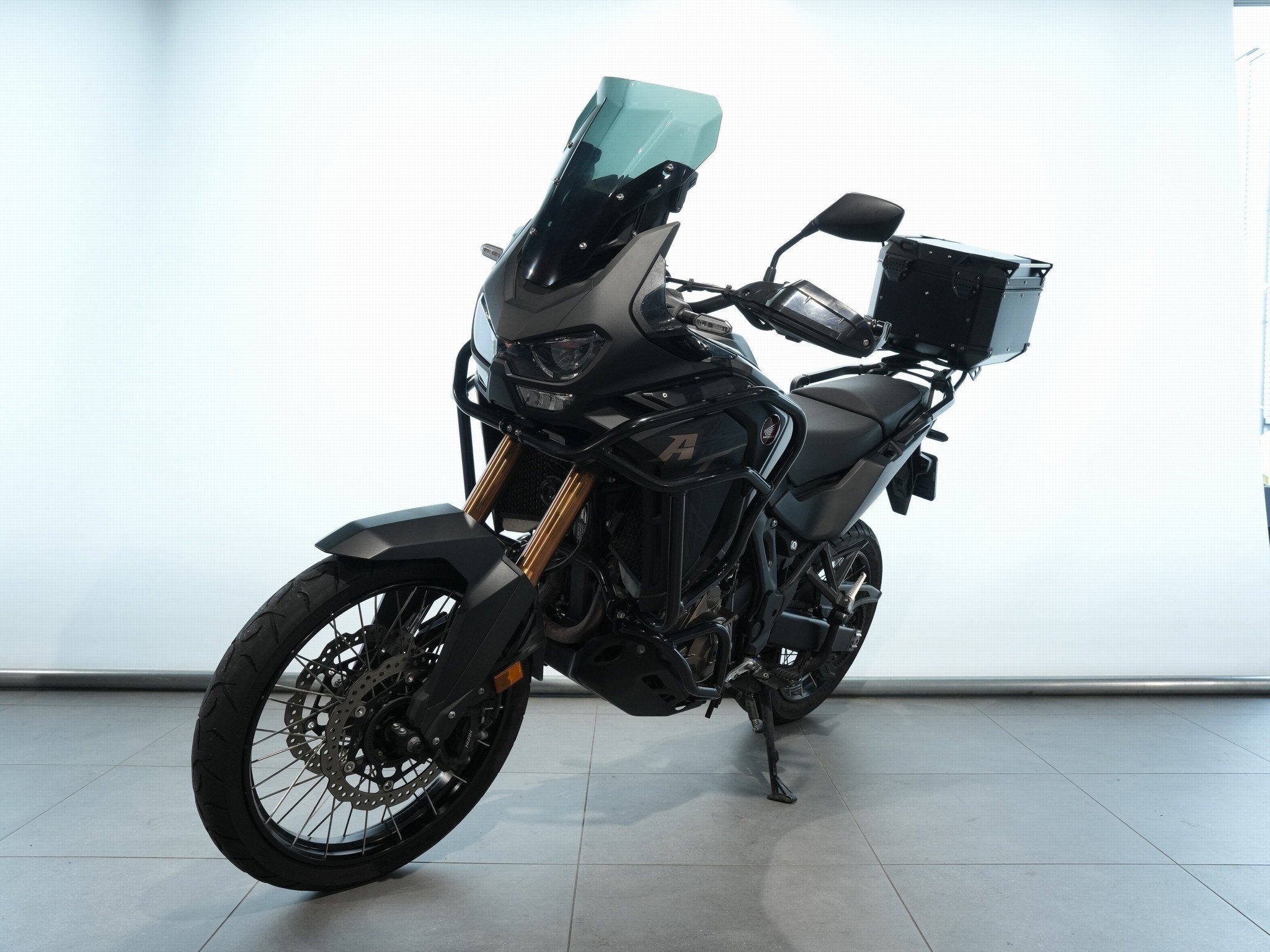 Honda CRF 1100 L AFRICA ADVENTURE (bj 2022), Motoren, Nieuw, Honda Benelux, Meer dan 35 kW, Toermotor