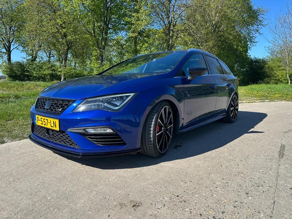 SEAT Leon ST 2.0 TSI CUPRA 300 4DRIVE PERFORMANCE PANO BEATS, Auto's, Seat, Particulier, Leon, 4x4, ABS, Achteruitrijcamera, Adaptieve lichten