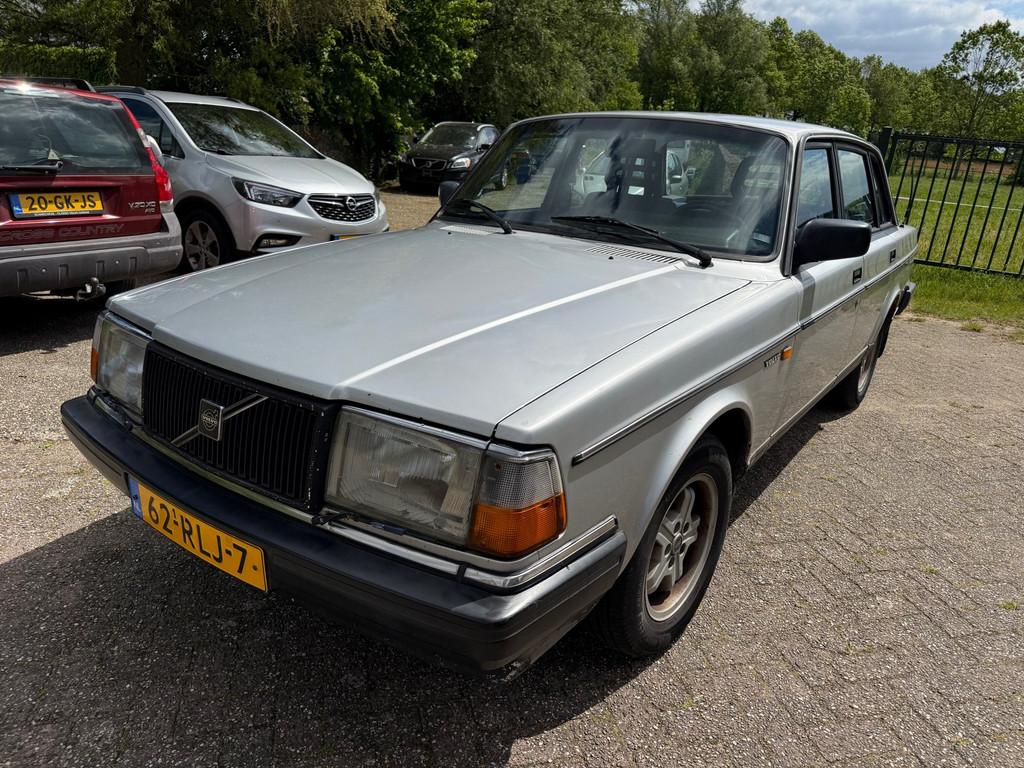 Volvo 240 2.3 GL Grand Luxe belastingvrij, Auto's, Gebruikt, 4 cilinders, 620 kg, Bedrijf
