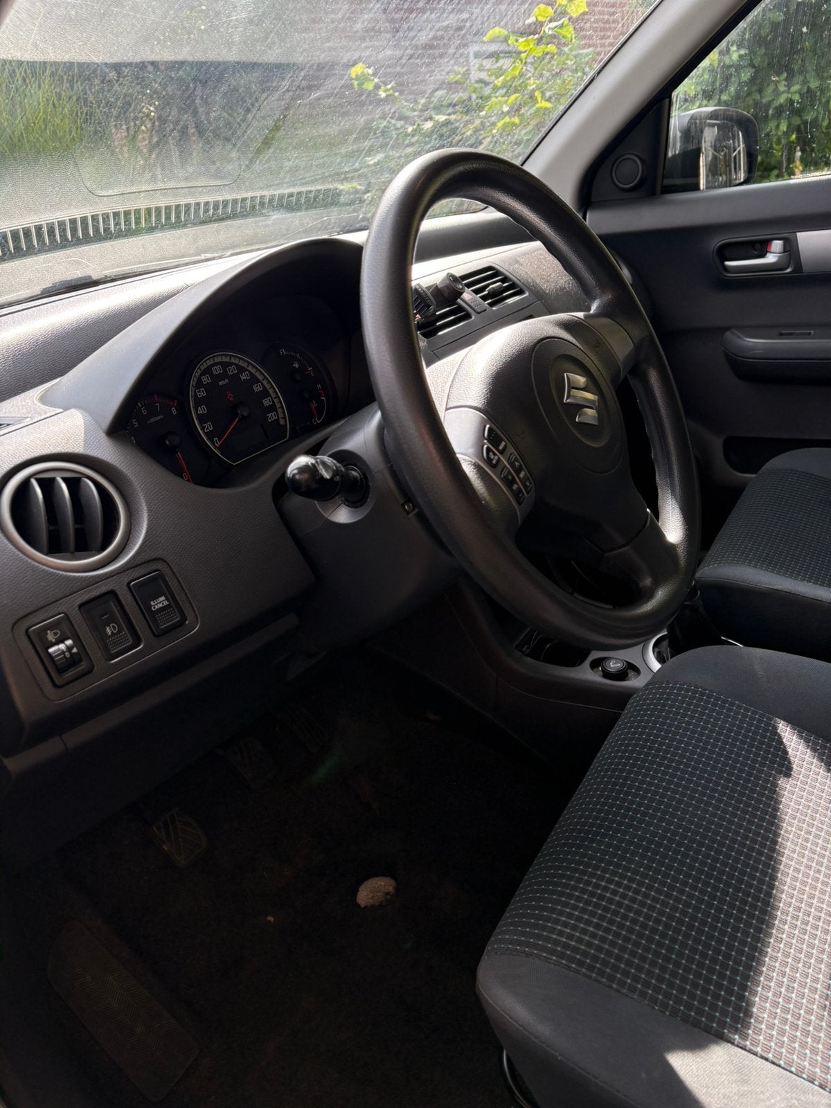 Suzuki Swift 2007 Grijs, Auto's, Voorwielaandrijving, 15 km/l, 40 €/maand, 4 cilinders