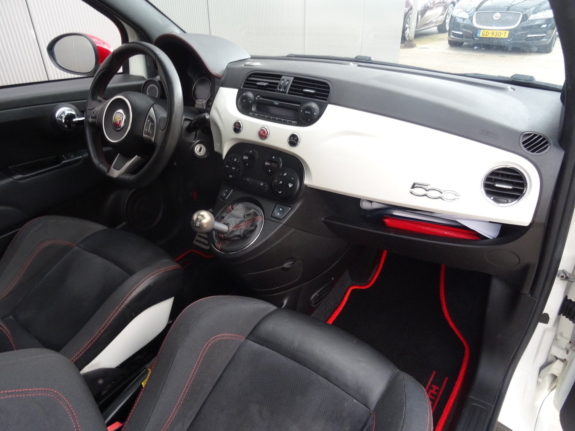 Fiat 500 1.4-16V Abarth * 135 PK * SCHAALSTOELEN !, Auto's, Voorwielaandrijving, Gebruikt, 4 cilinders, Wit