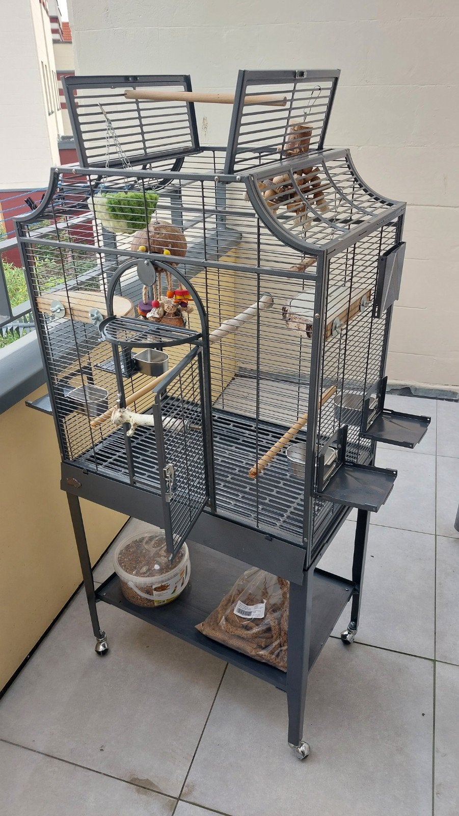 te koop  Montana papegaaien-/vogel kooi
3 weken o, Ophalen, Zo goed als nieuw, Metaal, Vogelkooi
