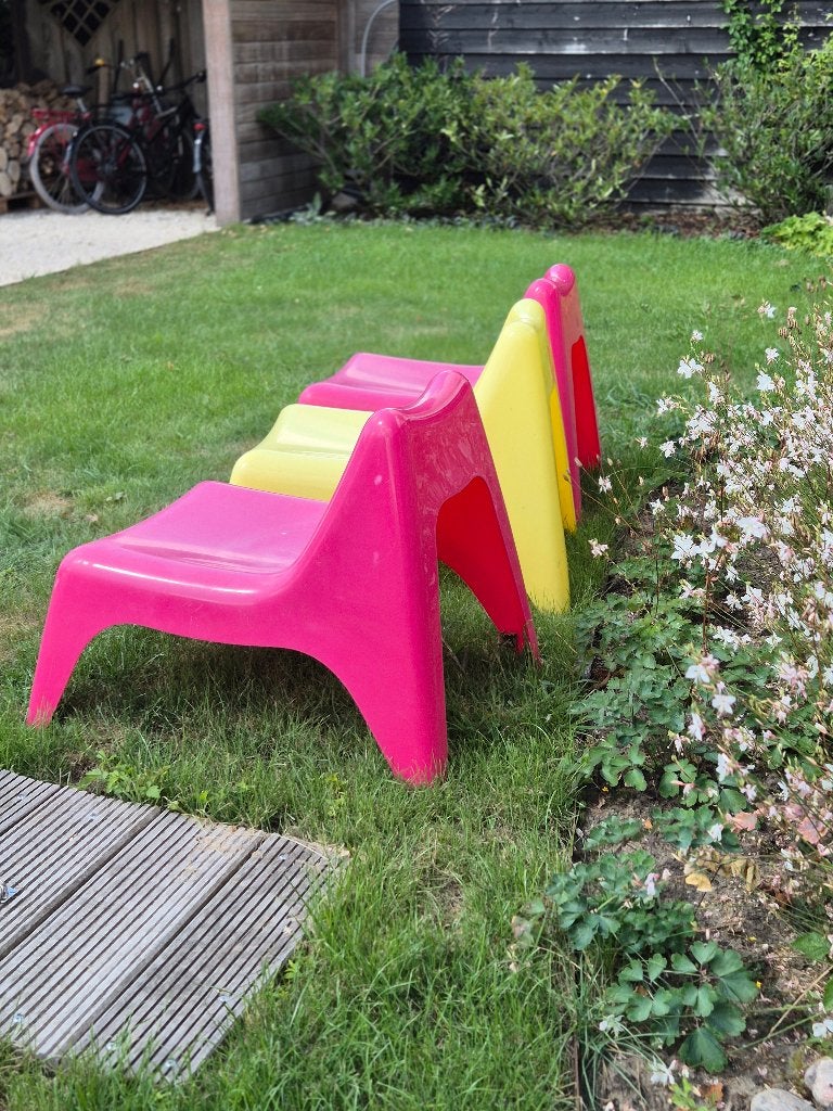 IKEA PS 2 tuinstoelen Knal roze (gele inmiddels verkocht),, Ophalen, Gebruikt, Kunststof, Stapelbaar