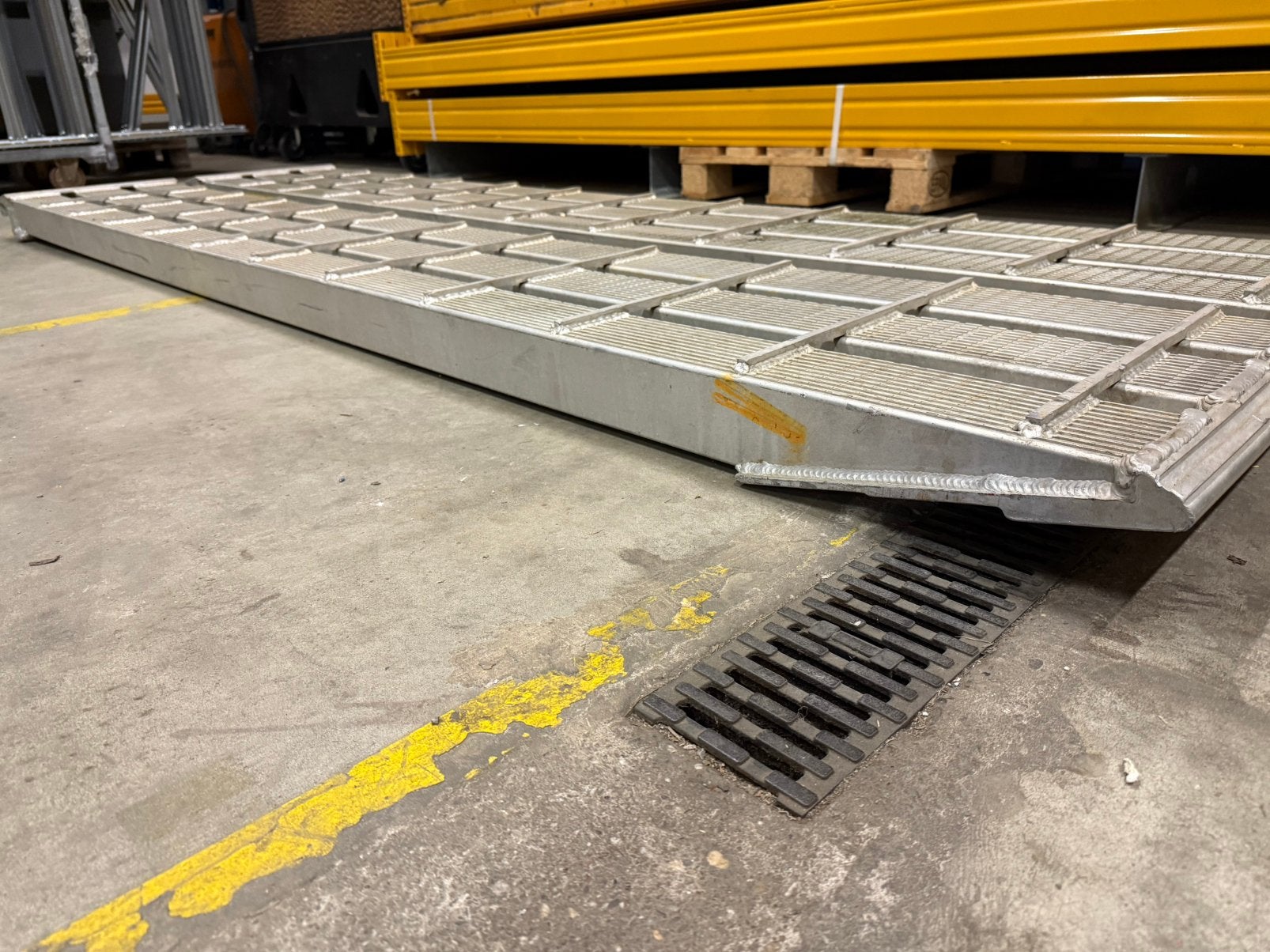 Zware Aluminium oprijplaten | 292cm | 8500 kilo | Als nieuw!, Ophalen, Zo goed als nieuw