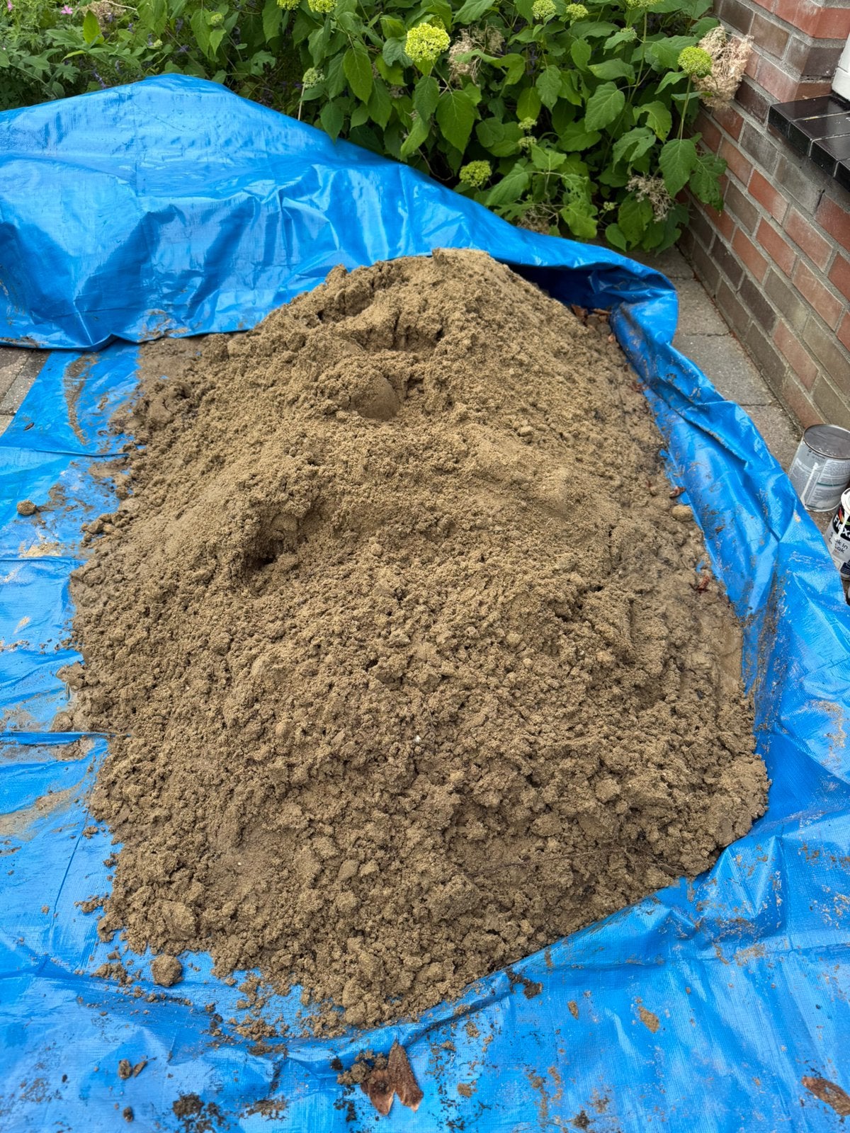 Gratis afhalen: Witzand (ongeveer 3 kruiwagens), Tuin en Terras, Zand, Ophalen of Verzenden, Zo goed als nieuw