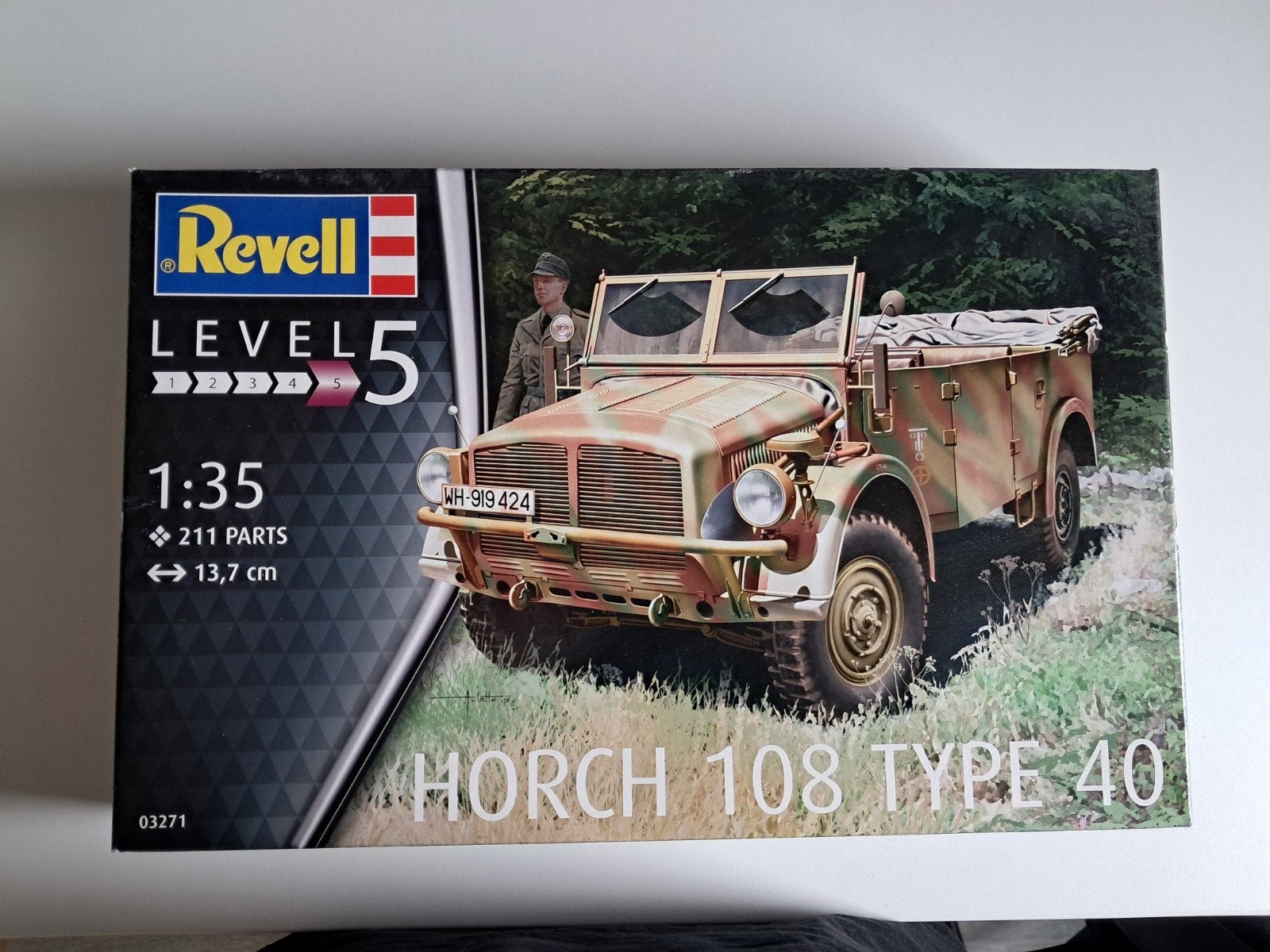 Revell Horch 108 Type 40 - Modelbouwkit 1:35, Auto, Nieuw, Ophalen of Verzenden, 1:32 tot 1:50