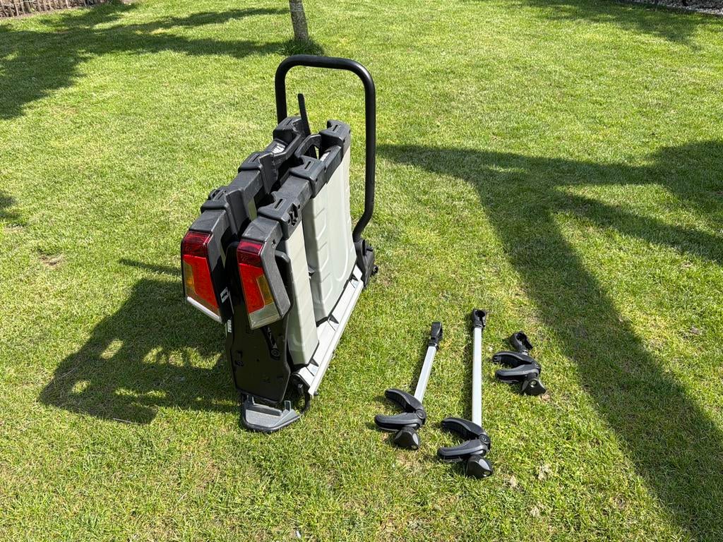 Thule EasyFold XT 3 fietsendrager voor 3 fietsen, 3 fietsen of meer, Ophalen of Verzenden, Zo goed als nieuw, Trekhaakdrager