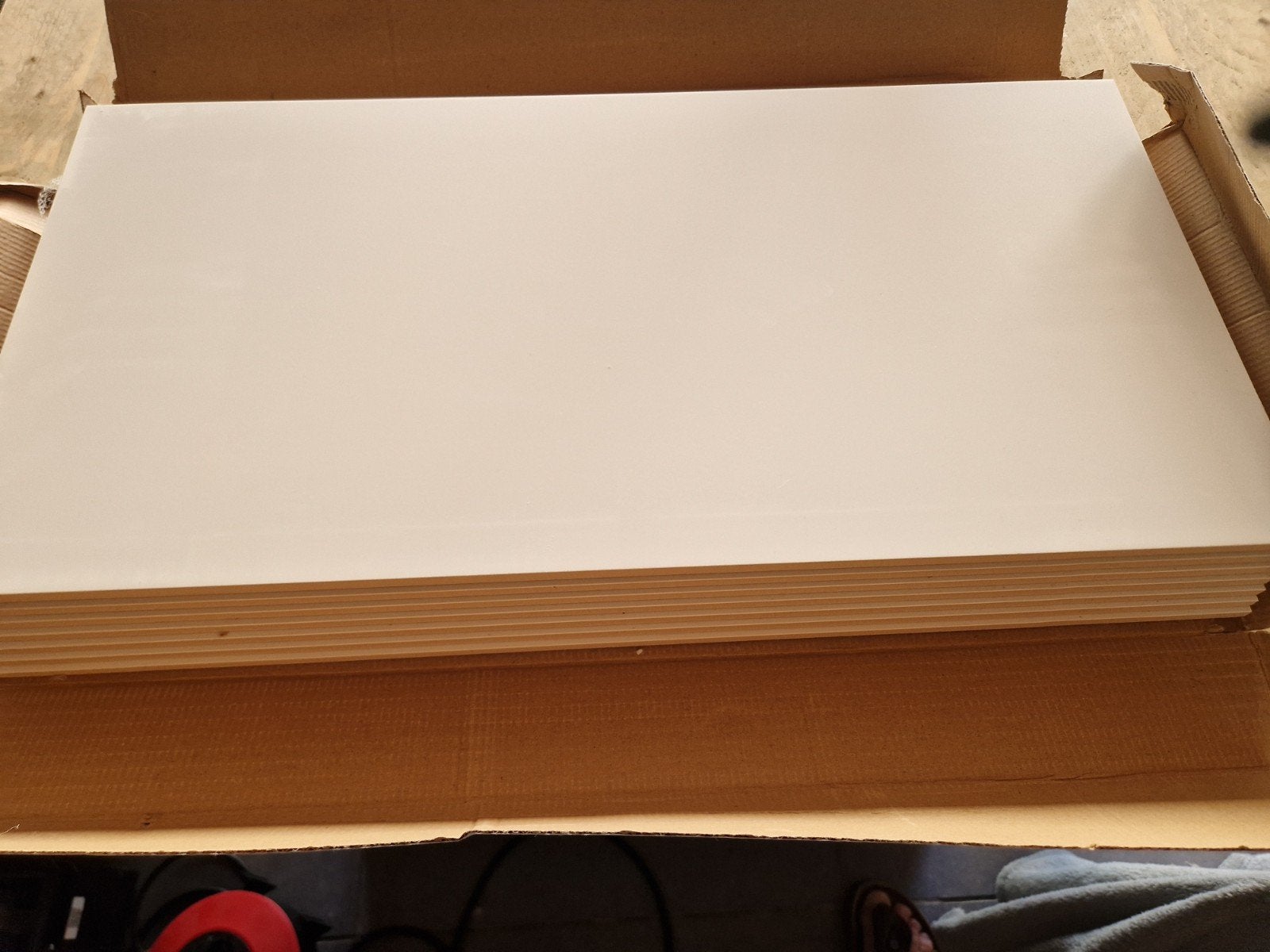 9 x badkamer/wc tegels matt white 60x30 cm, Ophalen, 60 cm of meer, Nieuw, Minder dan 5 m²