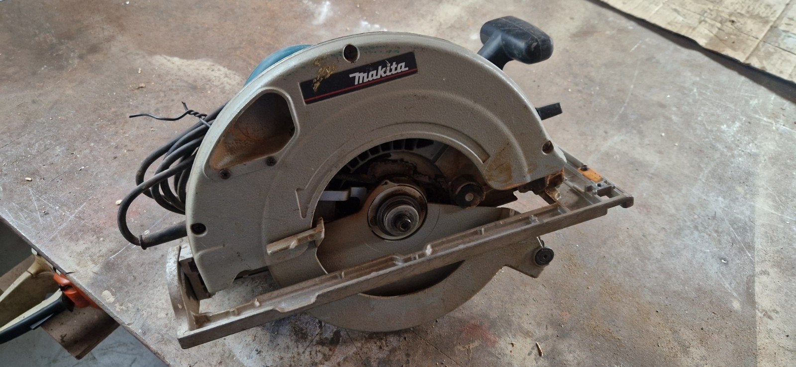 Makita handcirkelzaag 5903R, Gebruikt, Cirkelzaag, 70 mm of meer, Ophalen of Verzenden