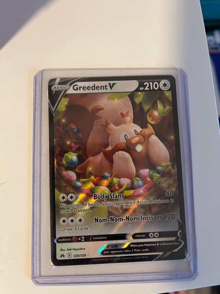 Pokemonkaart Greedent V - Zeldzame Kaart, Ophalen of Verzenden, Zo goed als nieuw, Losse kaart, Foil