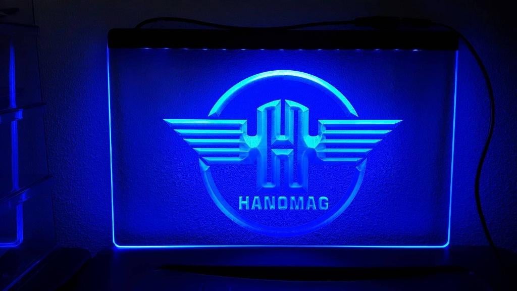 Hanomag led decoratie verlichting reclame kado lamp tractor, Verzamelen, Merken en Reclamevoorwerpen, LED lampen, Lichtbak of (neon) lamp