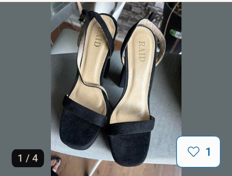 Nieuwe suede pump, Kleding | Dames, Schoenen, Ophalen of Verzenden, Zo goed als nieuw, Zwart