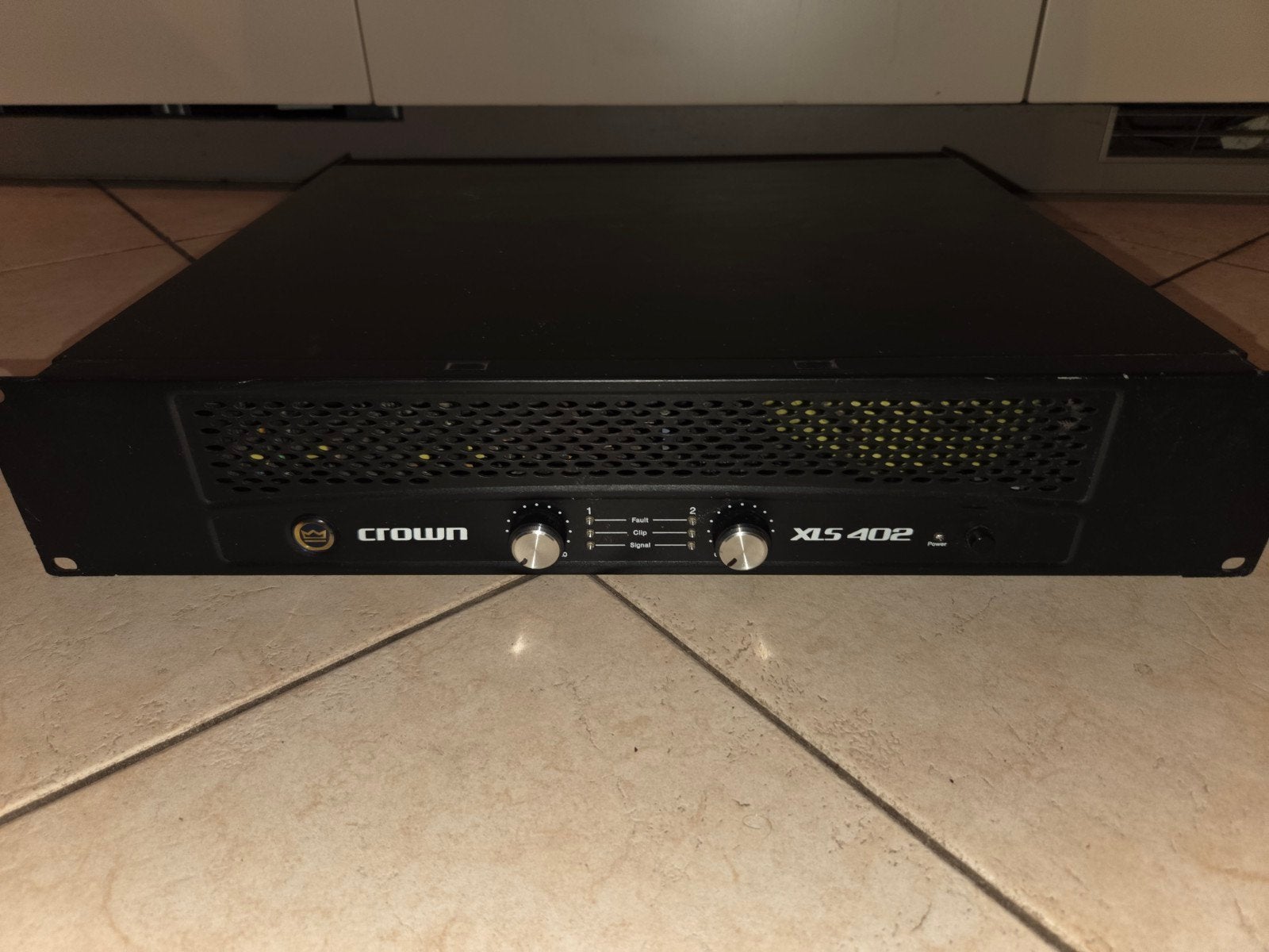 Crown XLS 402 , 2x400watt , uitstekende staat, Audio, Tv en Foto, Blu-ray-spelers, Ophalen of Verzenden, Overige merken