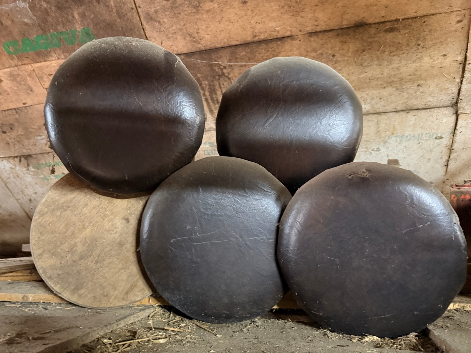 6 barkrukken, 5 bekleed, Huis en Inrichting, Barkrukken, Gebruikt, 60 tot 90 cm, Hout, 5 krukken of meer, Ophalen