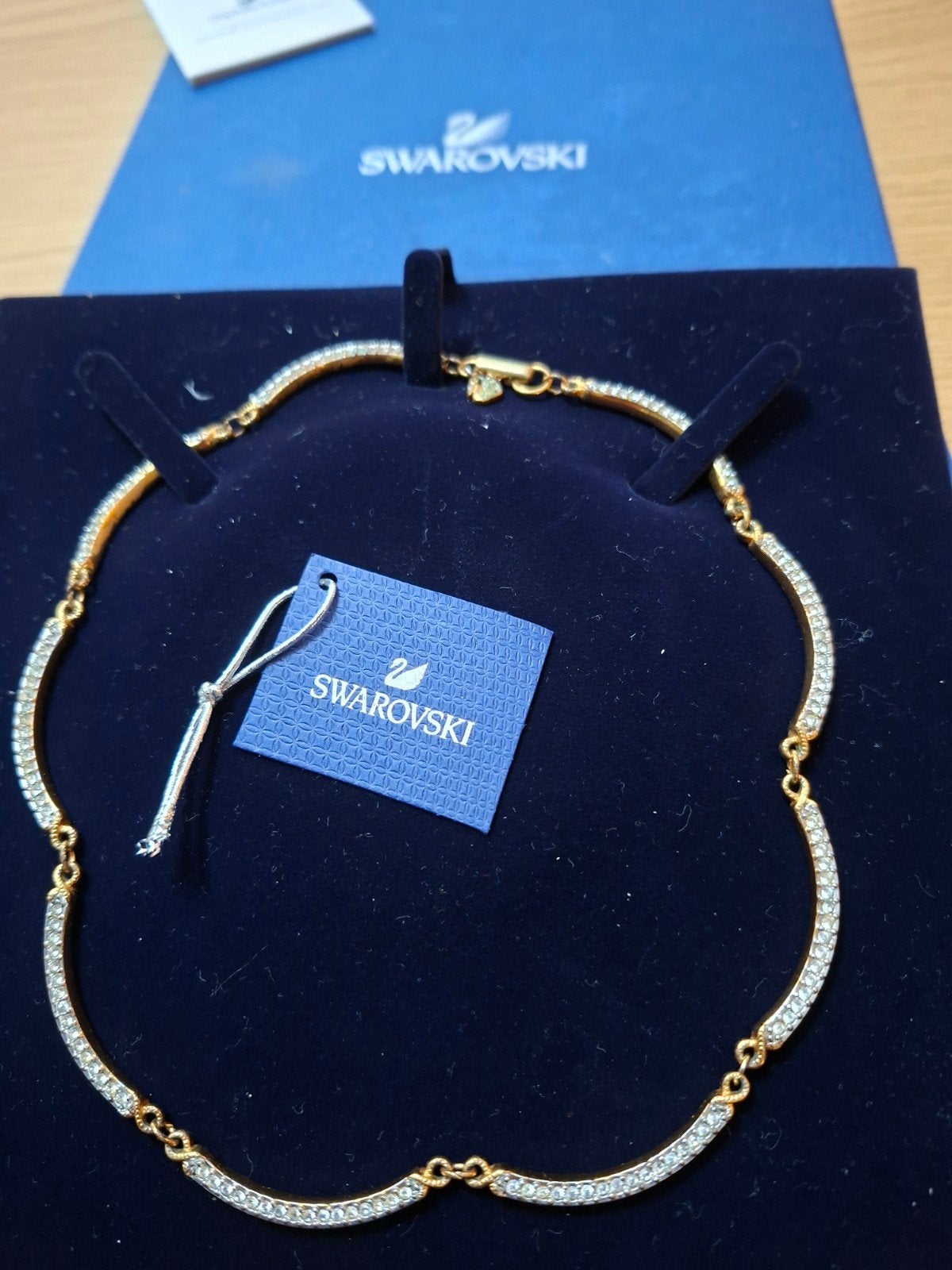 Prachtige Goudkleurige Swarovski Ketting., Sieraden, Tassen en Uiterlijk, Ophalen of Verzenden, Nieuw, Goud, Overige materialen
