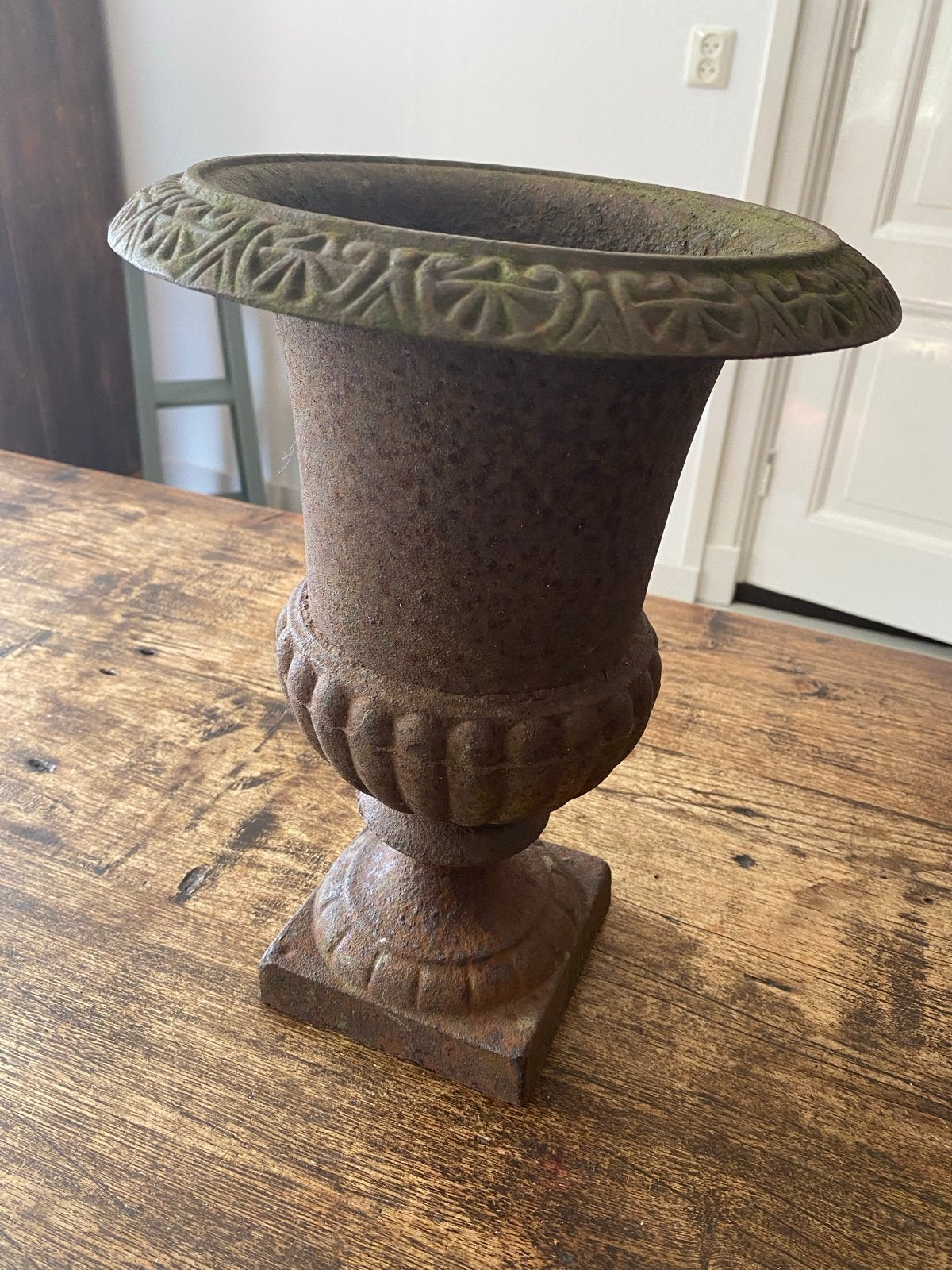 Brocante gietijzeren Louvre vaas, Ophalen of Verzenden