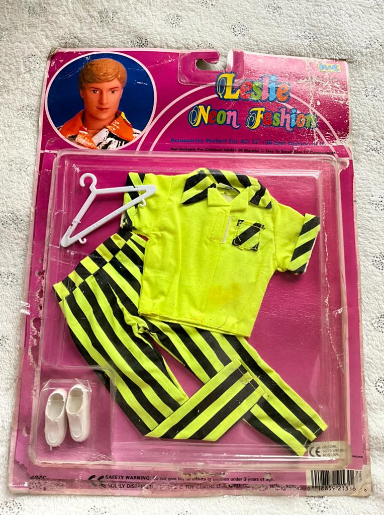 Vintage Leslie neon outfit. Hong Kong. Geseald nieuw., Verzamelen, Poppen, Ophalen of Verzenden, Nieuw