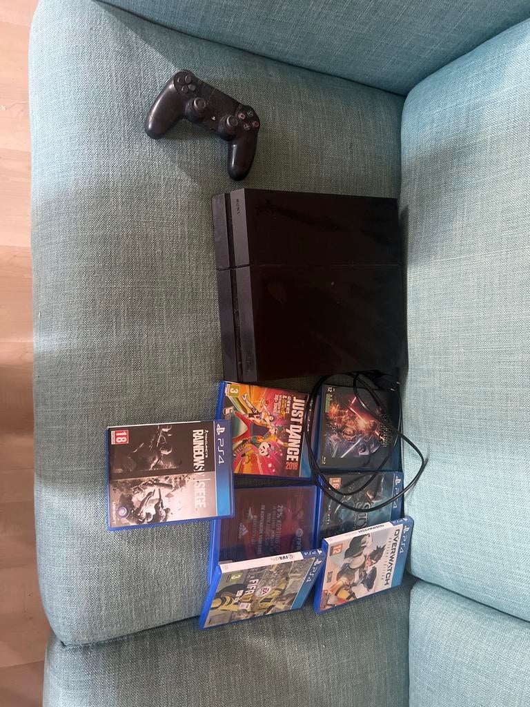 PlayStation 4 1tb (1000gb) met 7 games en 2 controller, Ophalen of Verzenden, Gebruikt, Met 2 controllers, Met games