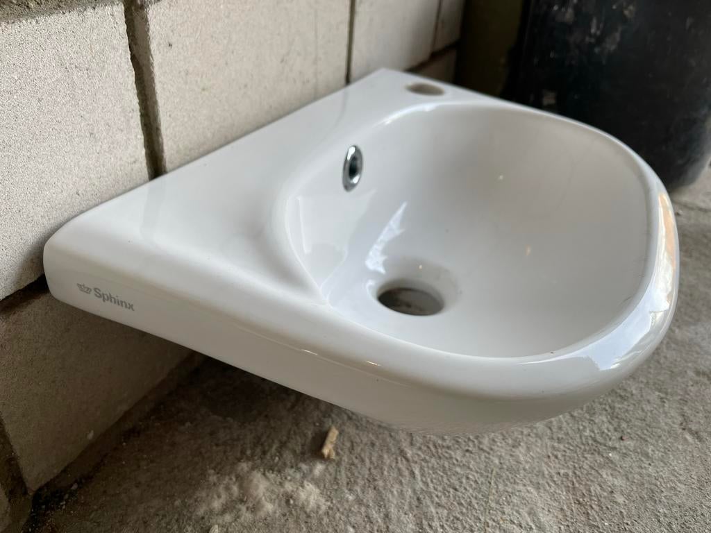 2 stuks wastafel voor toilet, Ophalen, Gebruikt, Steen, Toilet