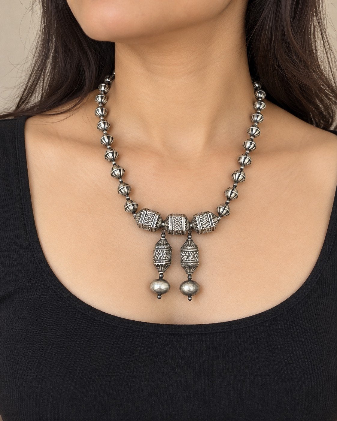 Nieuwe Indiase zilverkleurige kralenketting | Ethnic boho, Ophalen of Verzenden, Nieuw, Zilver, Overige materialen