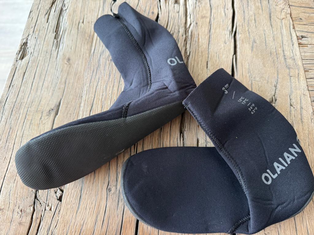 OLAIA Neopreen Surfsokken 3mm - Maat 36/38, Watersport en Boten, Watersportkleding, Ophalen of Verzenden, Zo goed als nieuw, Dame of Heer