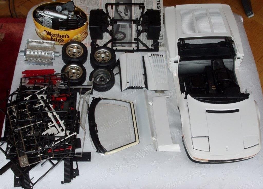 Porsche 993 Pocher Spare parts 1/8 (Thousands and Thousands, Ophalen of Verzenden, Zo goed als nieuw, 1:5 t/m 1:8, Auto