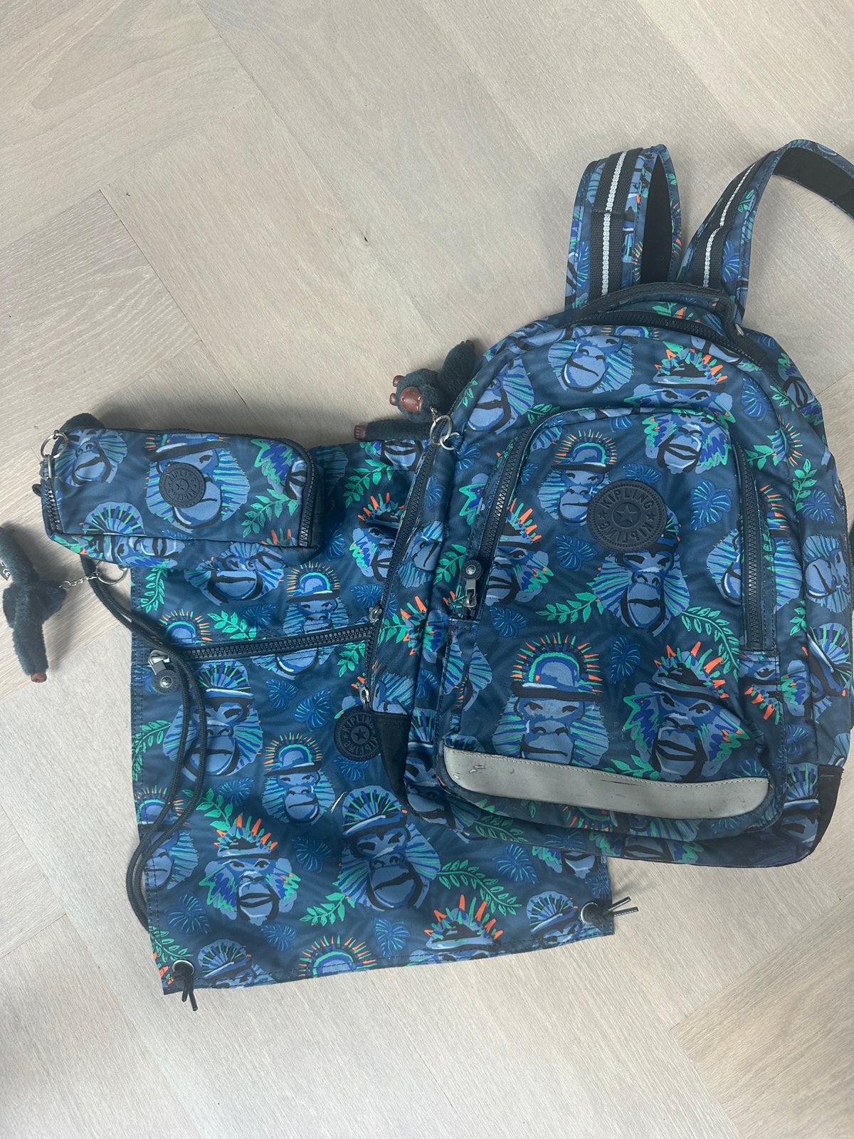 Kipling rugzak en etui set met apenprint, Sieraden, Tassen en Uiterlijk, Tassen | Schooltassen, Ophalen of Verzenden, Gebruikt