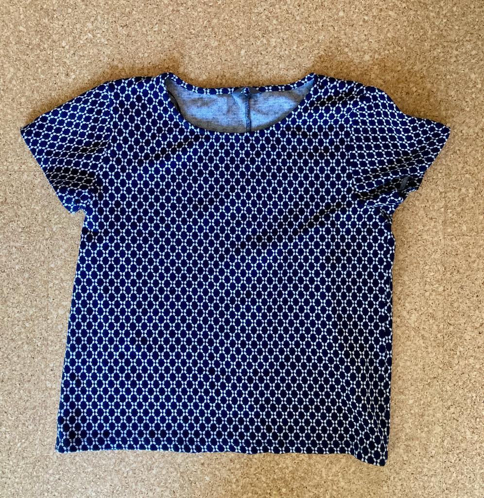 T-shirt donkerblauw met wit, Blauw, Maat 42/44 (L), Ophalen of Verzenden, Zo goed als nieuw