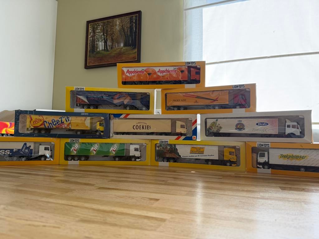 10x lion toys, Ophalen of Verzenden, Zo goed als nieuw, Bus of Vrachtwagen, Lion Toys
