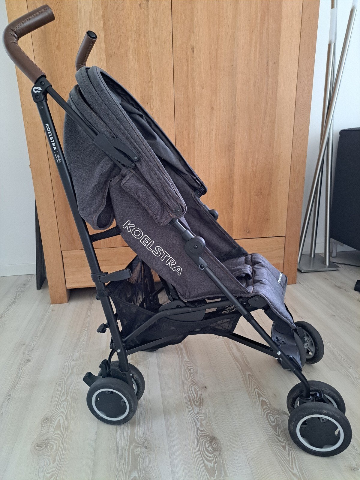 Koelstra Buggy Simba denim edition donkergrijs, Kinderen en Baby's, Buggy's, Ophalen, Zo goed als nieuw, Koelstra, Verstelbare rugleuning