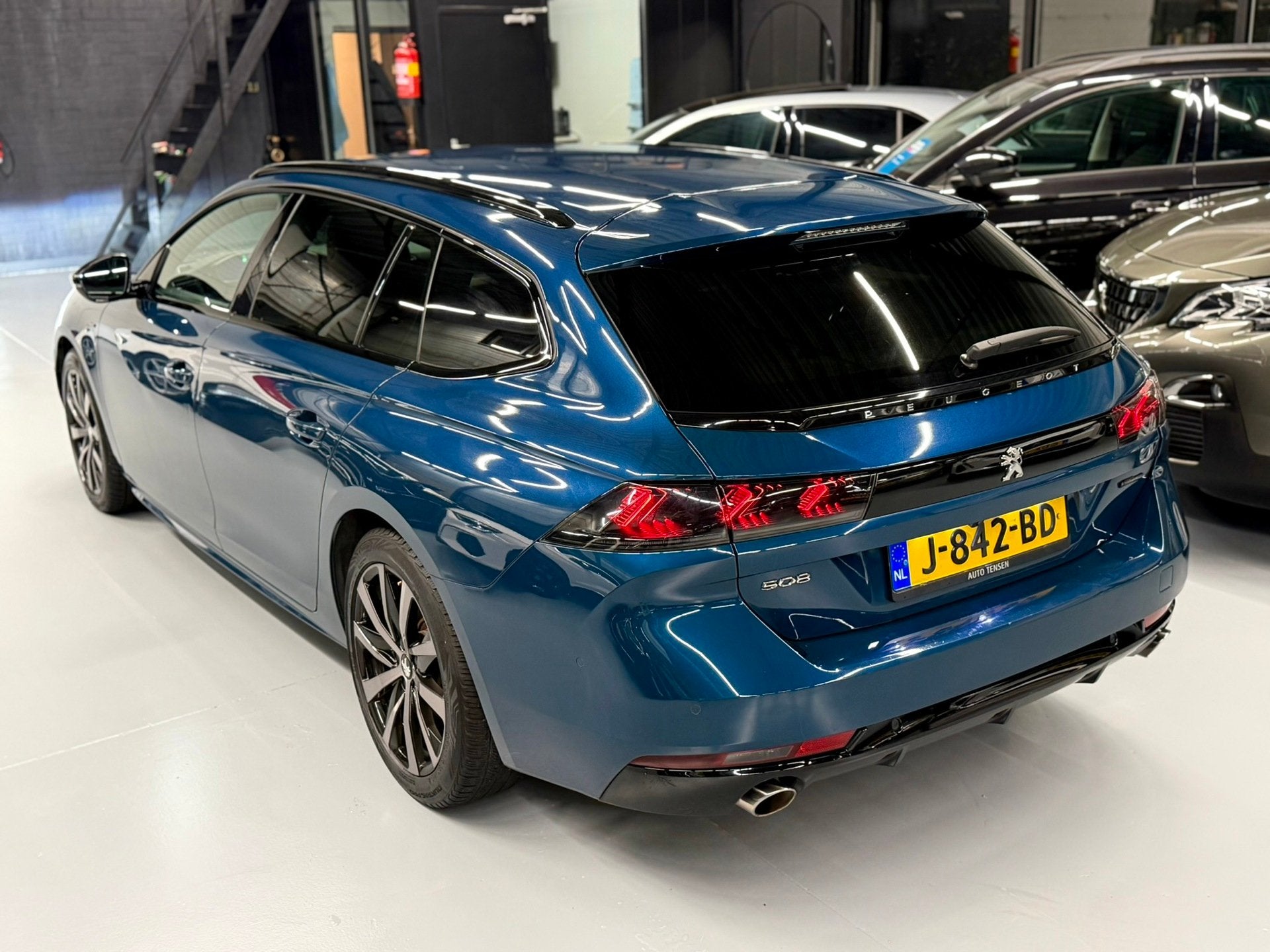 Foto 6 van Peugeot 508 SW 1.6 PureTech Blue Lease GT Line Avantage