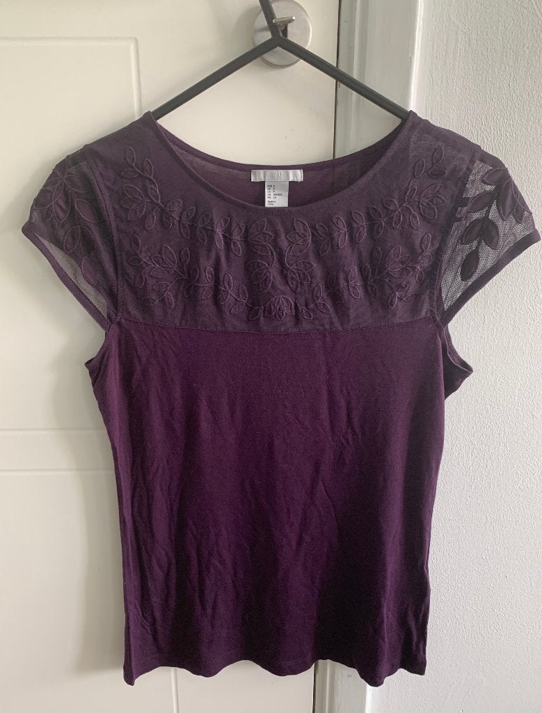 H&M bordeaux rood top shirt met borduursel maat S, H&M, Nieuw, Ophalen of Verzenden, Korte mouw