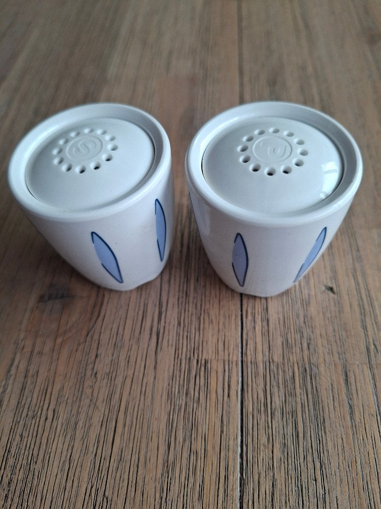 Peper/zout vaatje. Mepal. Retro. 5 cm hoog. Diameter 4,5 cm., Huis en Inrichting, Keuken | Keukenbenodigdheden, Overige typen