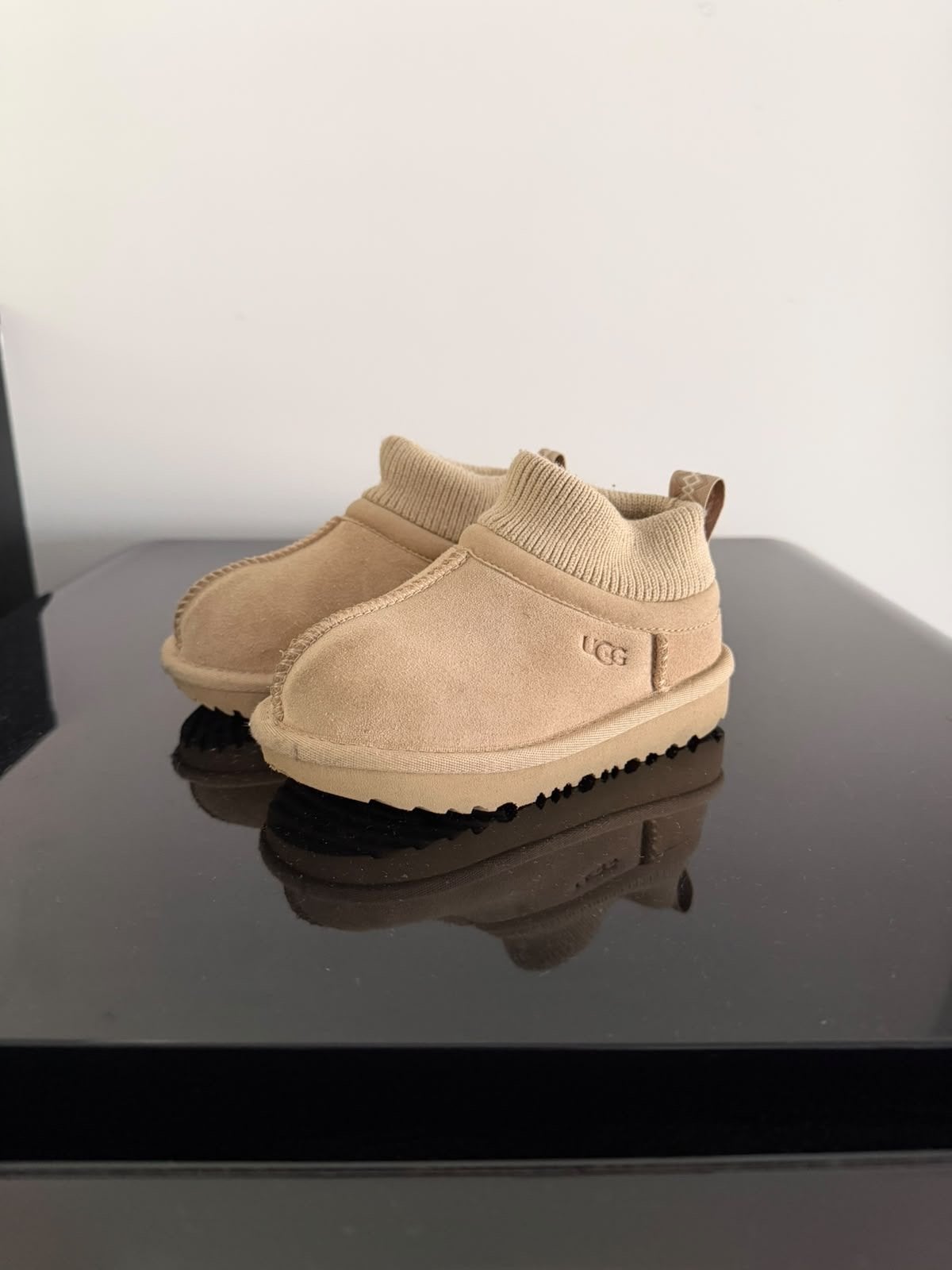 Uggs mini maat 25, Jongen of Meisje, Nieuw, Ophalen of Verzenden, Laarzen