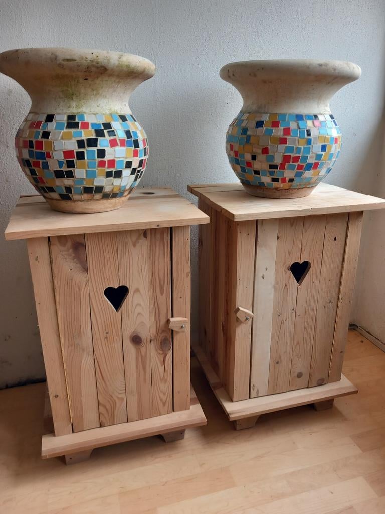 Twee identieke zeer grote Mozaïek potten., Rond, Zo goed als nieuw, Minder dan 40 cm, Aardewerk