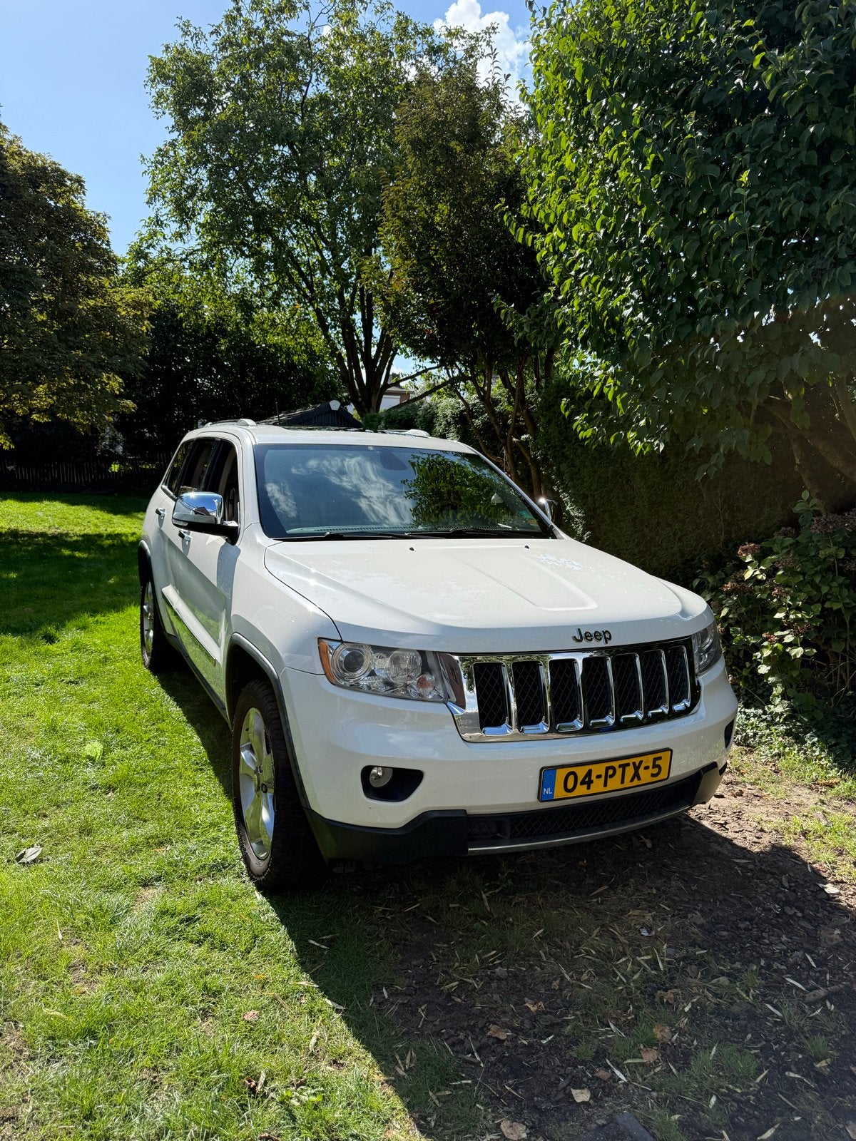 Jeep Grand Cherokee Grand-cherokee 2011 Wit, Automaat, Elektronische parkeerrem, Beige, 3000 kg