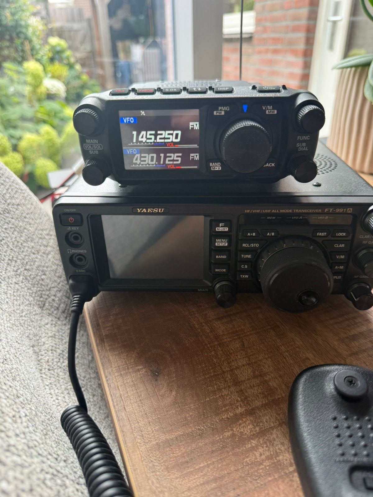 Zeer nette Yaesu FTM500 DE in doos, Ophalen, Zo goed als nieuw, Zender en Ontvanger