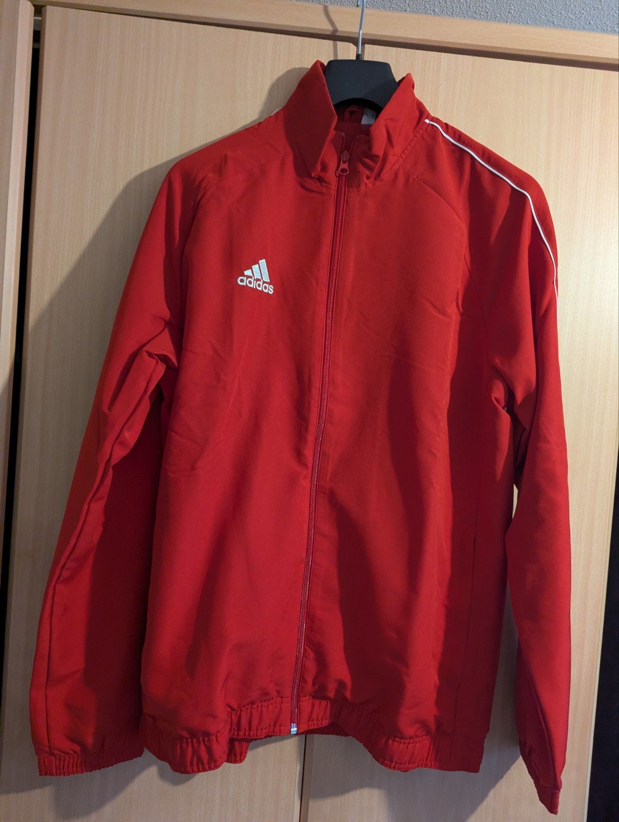 Trainingsjas Adidas, Maat 48/50 (M), Nieuw, Ophalen of Verzenden, Adidas