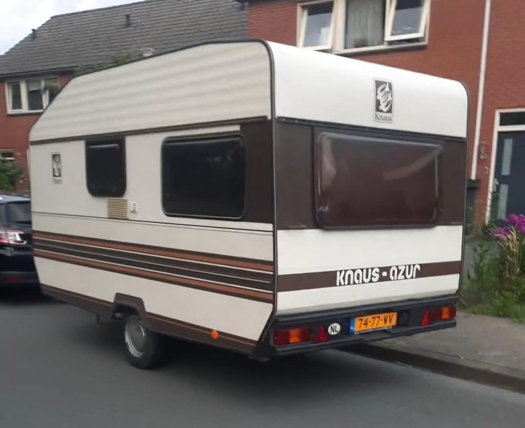 Een Knaus uit 1983, Caravans en Kamperen, Caravans, Rondzit, 2 aparte bedden, Tot en met 3, Particulier