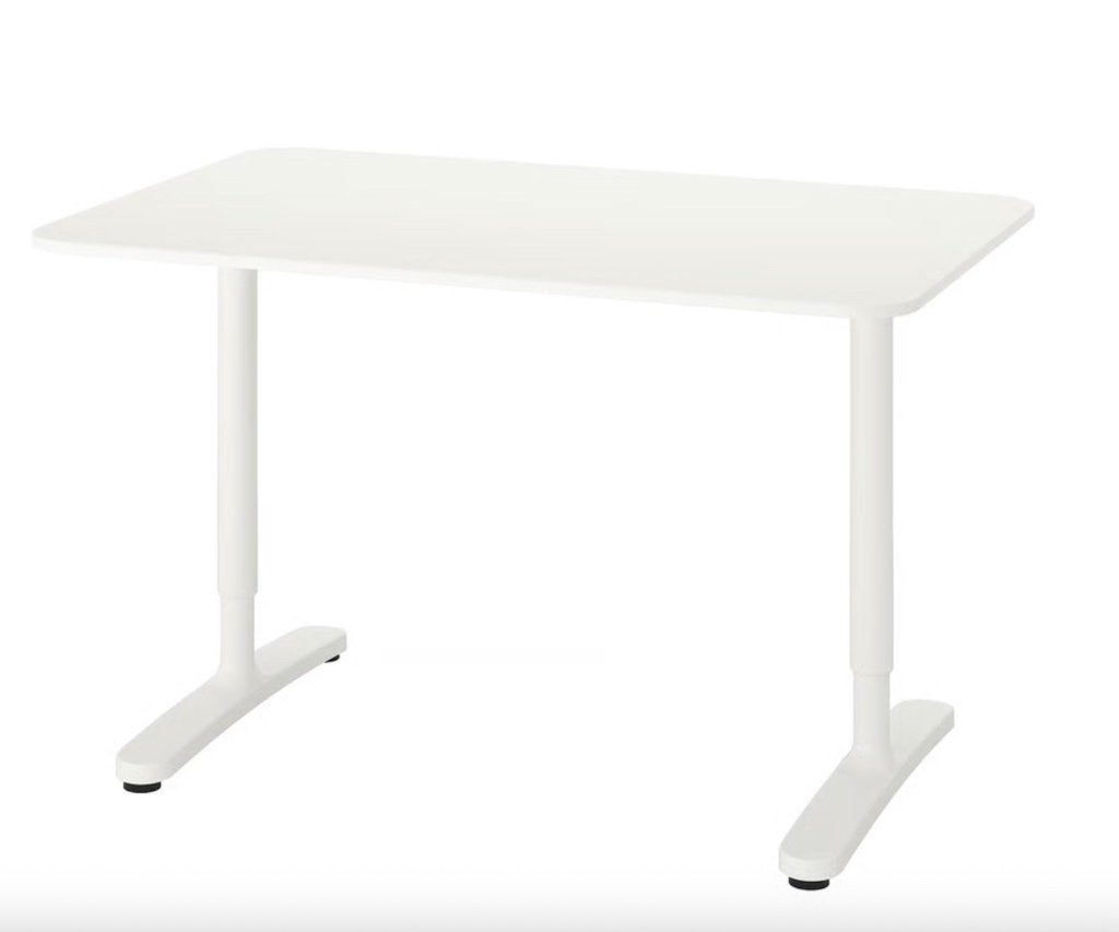 Bureau BEKANT, Ophalen, 120 cm, Spaanplaat of MDF, In hoogte verstelbaar