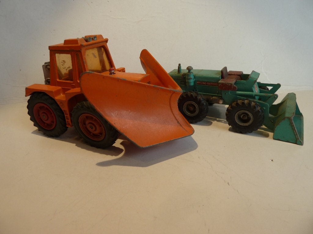 2 MATCHBOX :   (o.a.) SNEEUWSCHUIVERS, Ophalen of Verzenden, Gebruikt, Overige typen