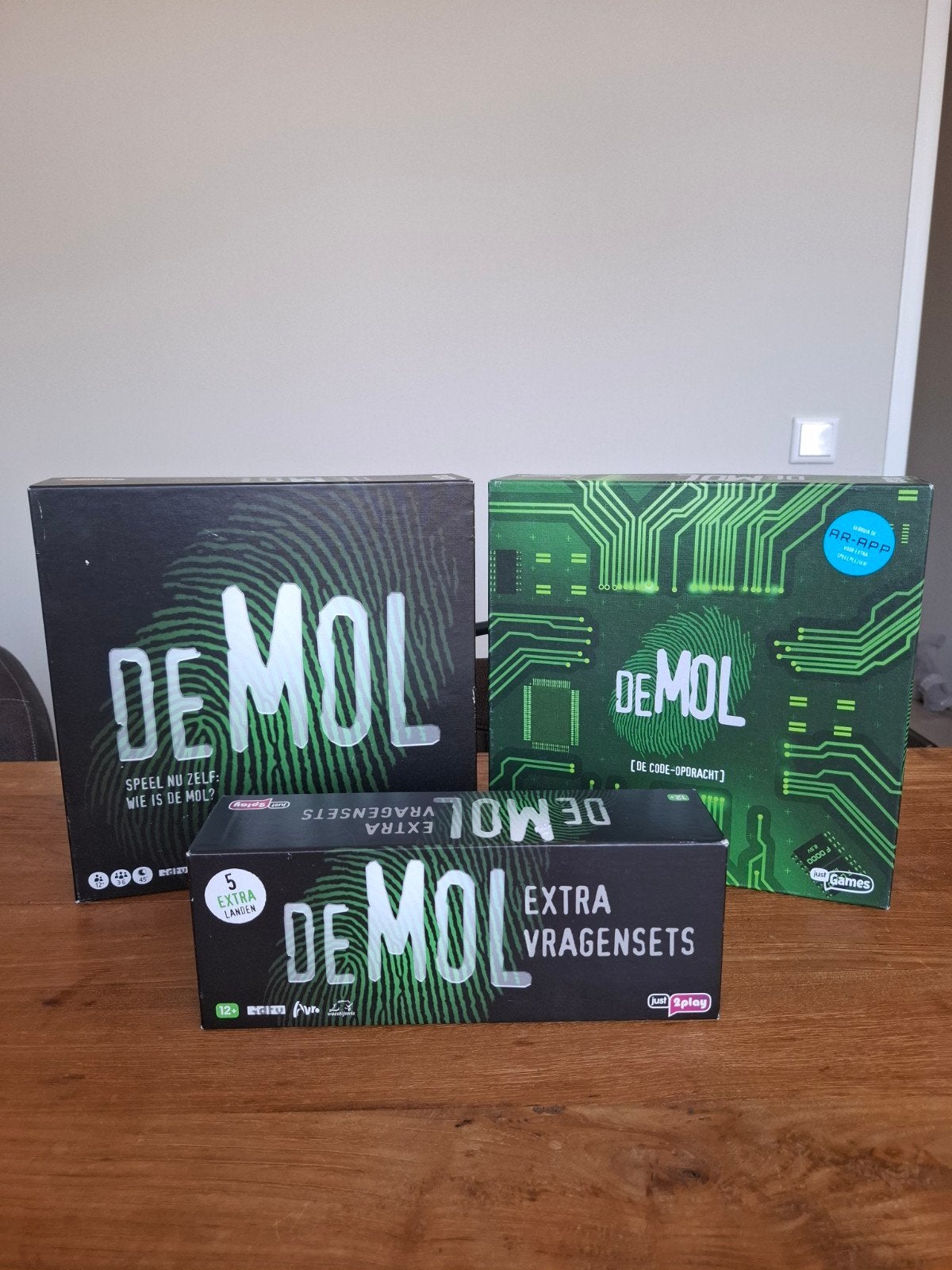 De Mol bordspel + vragenset+ de mol code opdrachten  spel, Drie of vier spelers, Ophalen of Verzenden, Zo goed als nieuw, Jumbo