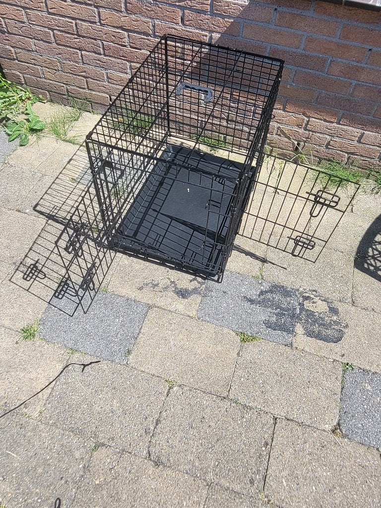 Bence maat 60L 52H 45 br 2 deurtjes, Dieren en Toebehoren, Hondenhokken, Ophalen, Minder dan 65 cm, Hondenhok, 110 cm of meer