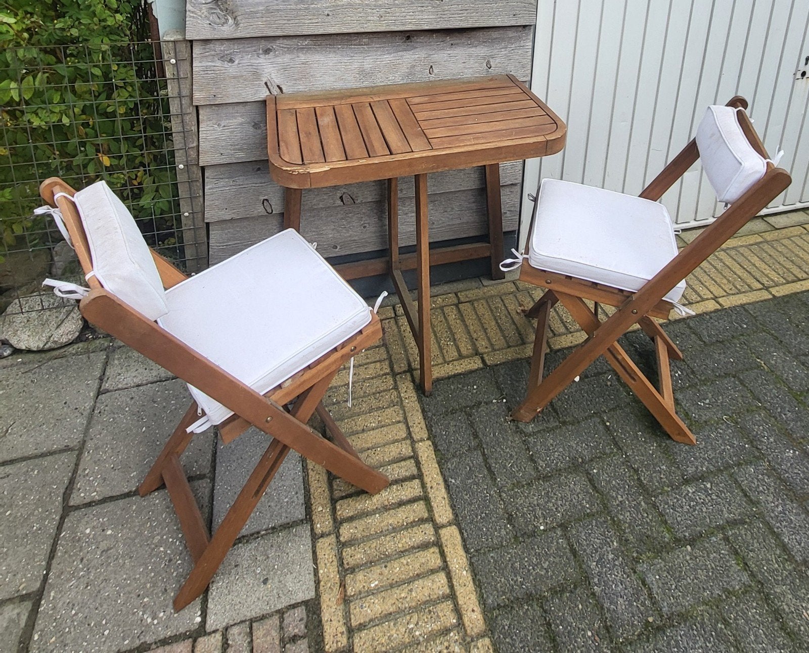 Houten bistroset met 2 stoelen en tafel, 2 zitplaatsen, Gebruikt, Ophalen of Verzenden, Tuinset