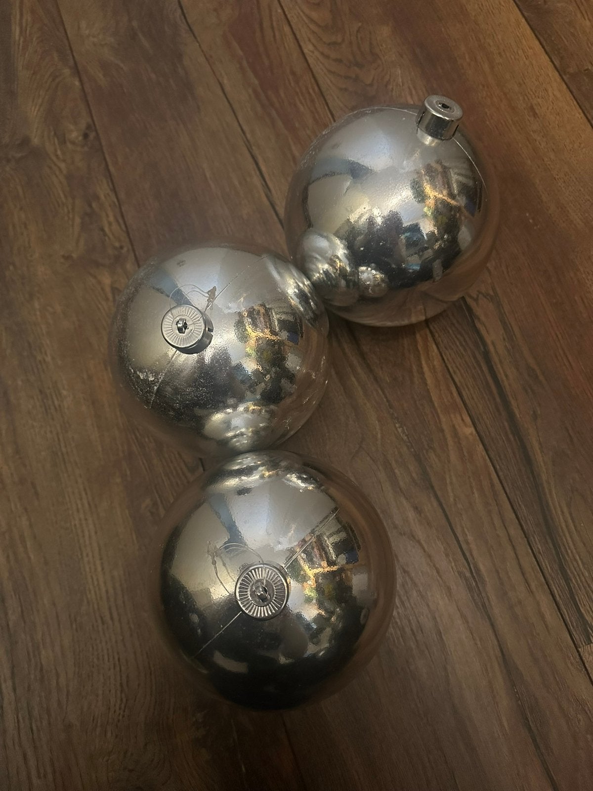 Drie grote zilvere kerstballen van 15 centimeter, Diversen, Ophalen of Verzenden, Nieuw