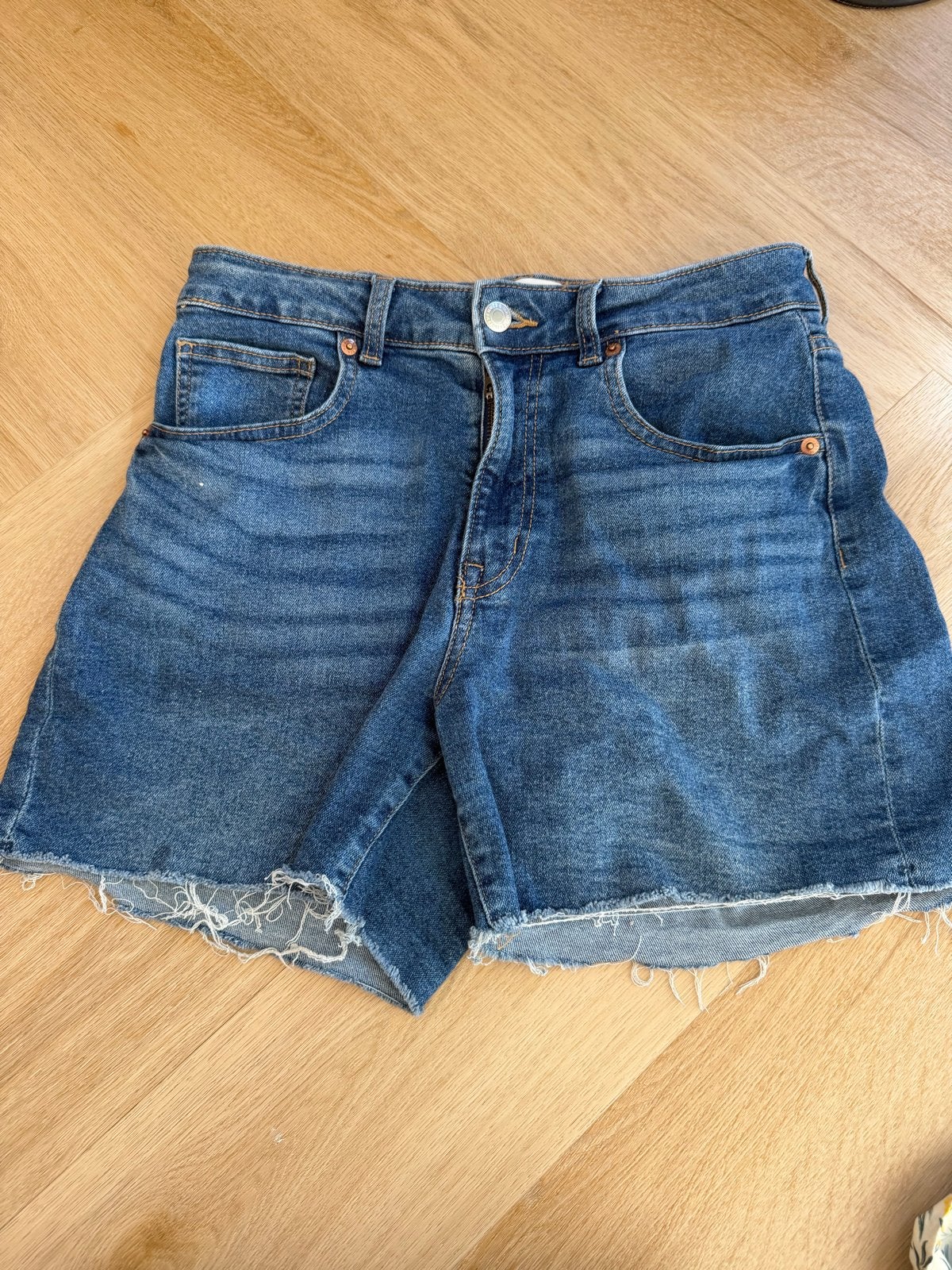 H&M denim shorts maat 42, Kort, Blauw, Maat 42/44 (L), Ophalen of Verzenden