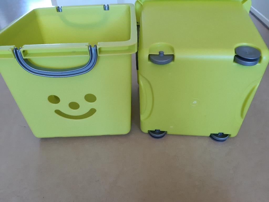 kinderslaapkamer opbergbakken! op wielen, Ophalen, Zo goed als nieuw, Jongetje of Meisje