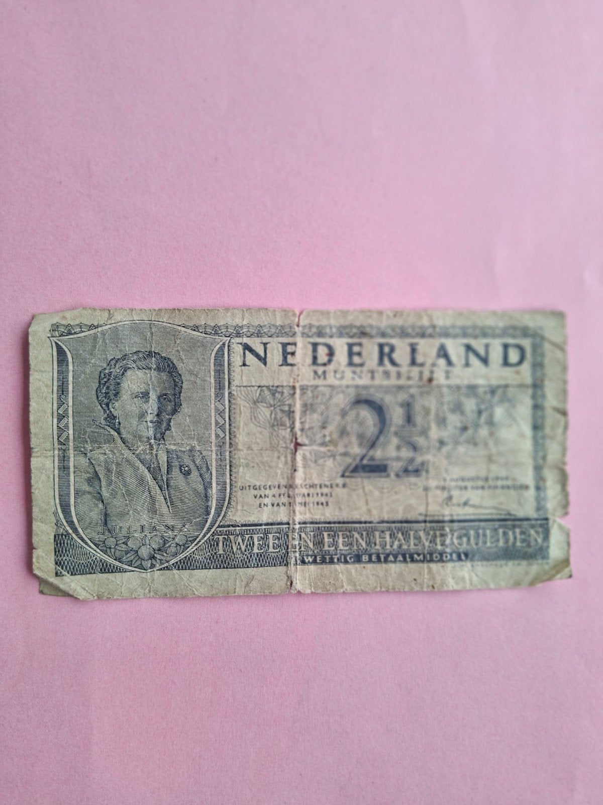 2,5 gulden Juliana uit 1949 in FR, Postzegels en Munten, Ophalen of Verzenden, 2½ gulden, Los biljet
