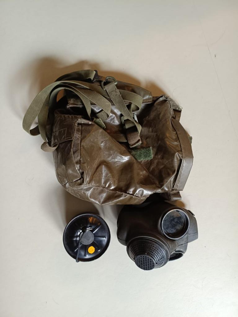 Nederlands Gasmasker C30 met Tas en Filter - Militaria, Verzamelen, Militaria | Algemeen, Ophalen of Verzenden, Landmacht, Nederland