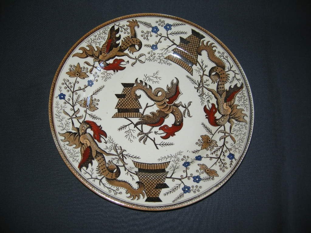 Petrus Regout Dragon wandbord / dinerbord, Antiek en Kunst, Antiek | Servies los, Ophalen of Verzenden